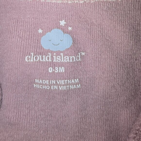 3 one piece outfits for baby, Size 0-3M, 2 Gerber, one Cloud Island - Picture 3 of 8